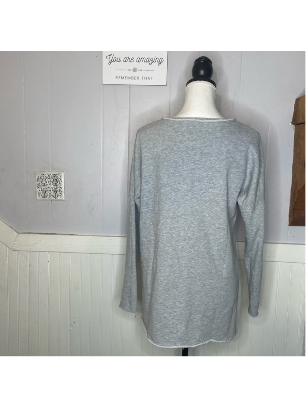 Crown & Ivy Summer Beach Graphic Sweatshirt Coastal Lounge Pullover Medium - Picture 7 of 12
